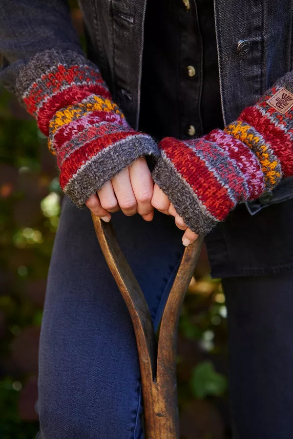 Pachamama Tintagel Handwarmer-Handwarmer-White finn