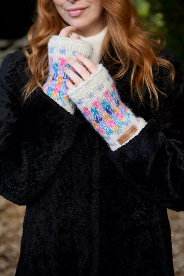 Pachamama Arundel Handwarmer Oatmeal-Pachamama-White finn