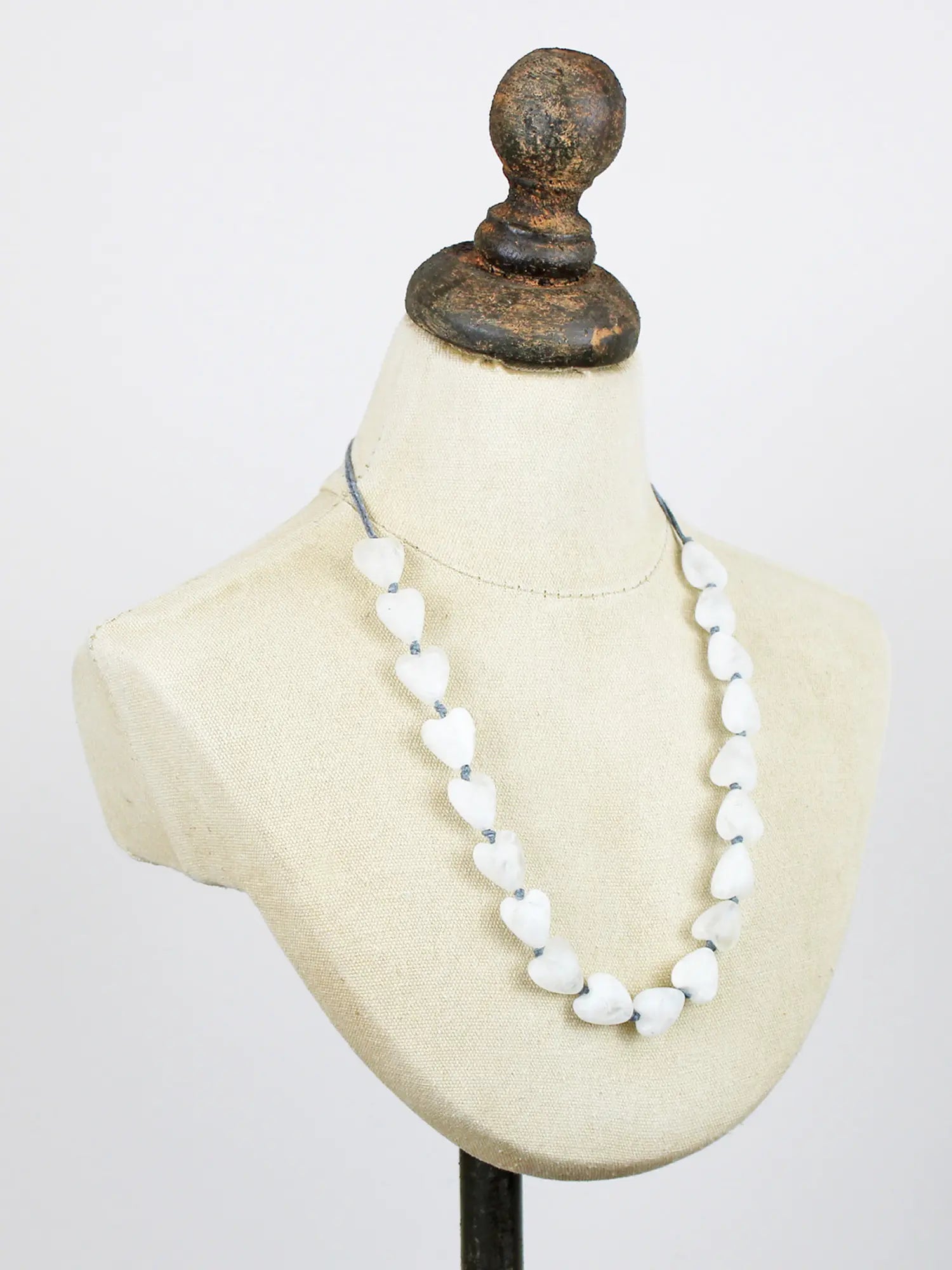 Susie Blue Necklace Bb6400-White finn