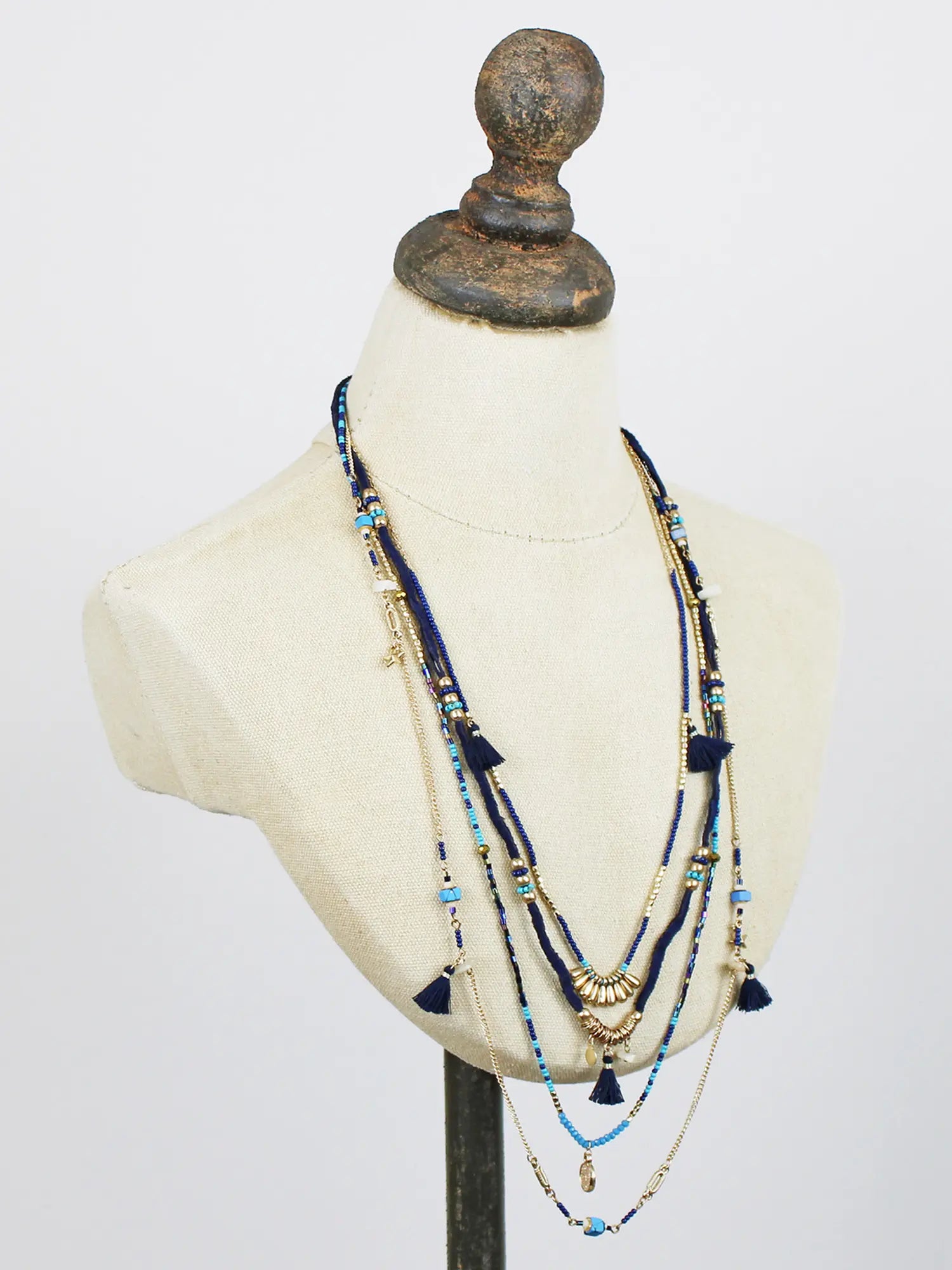 Susie Blue Necklace Ay1510-White finn