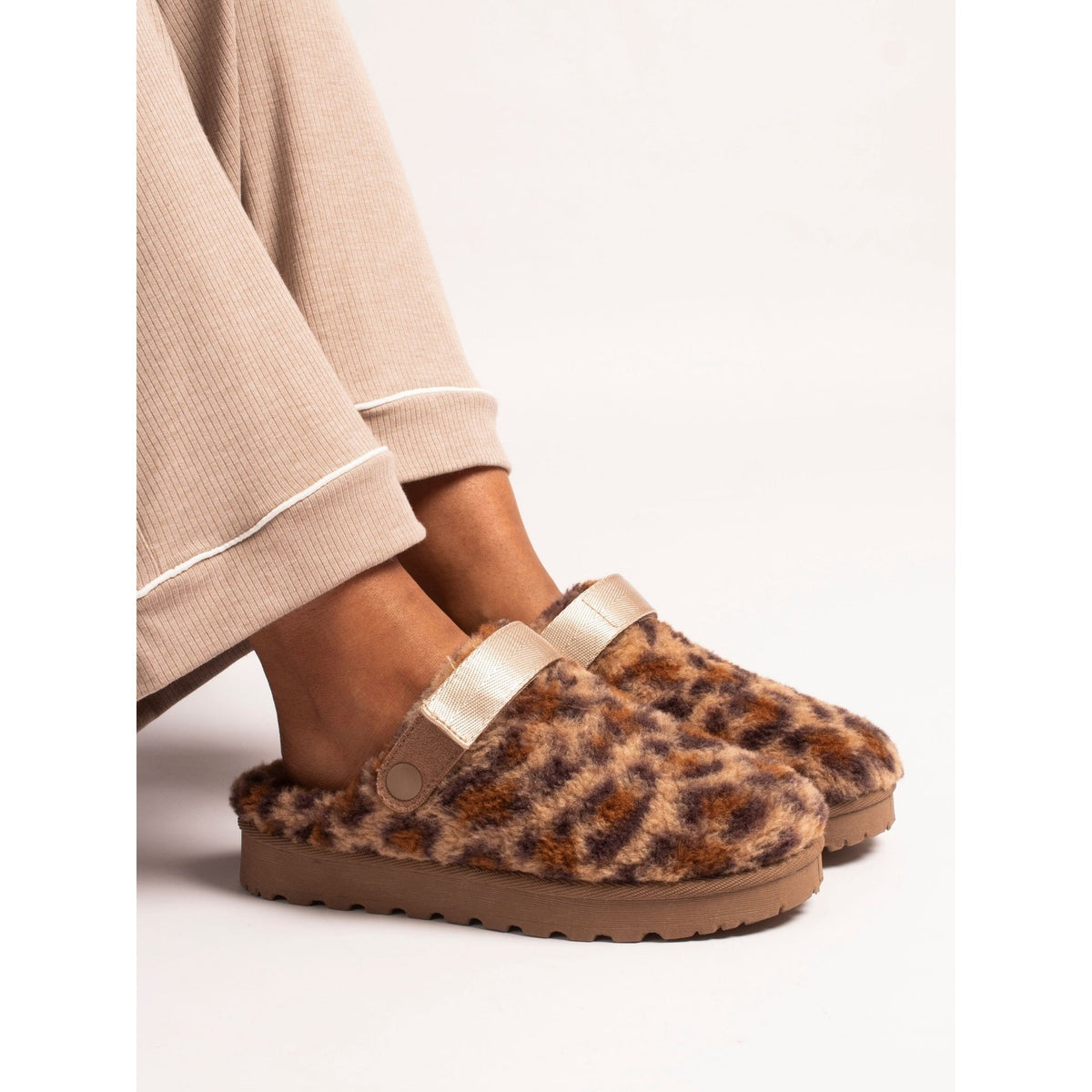 Lunar Naples Ocelot Slipper