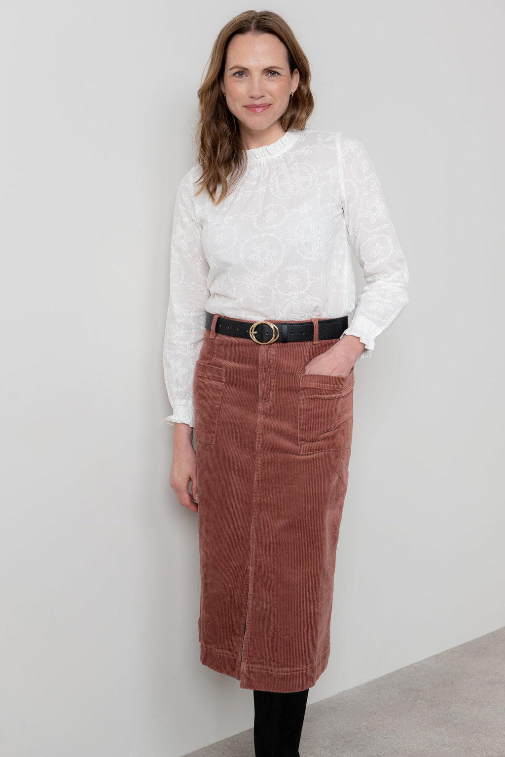 Lily and Me Fiona Top Embroidered-White finn