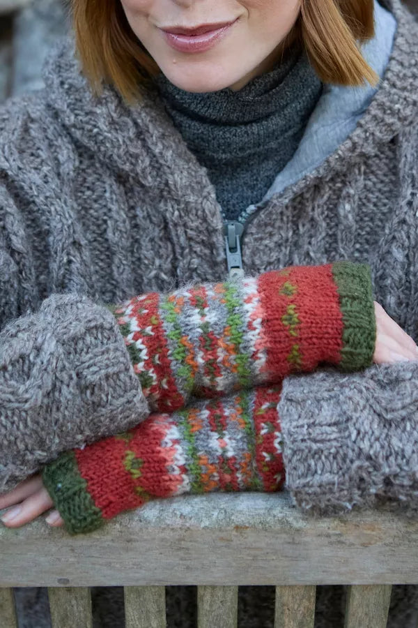 Pachamama Iona Handwarmer Moss