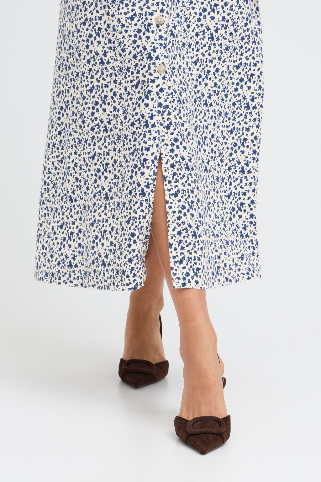 B young Byfalakka Button Skirt