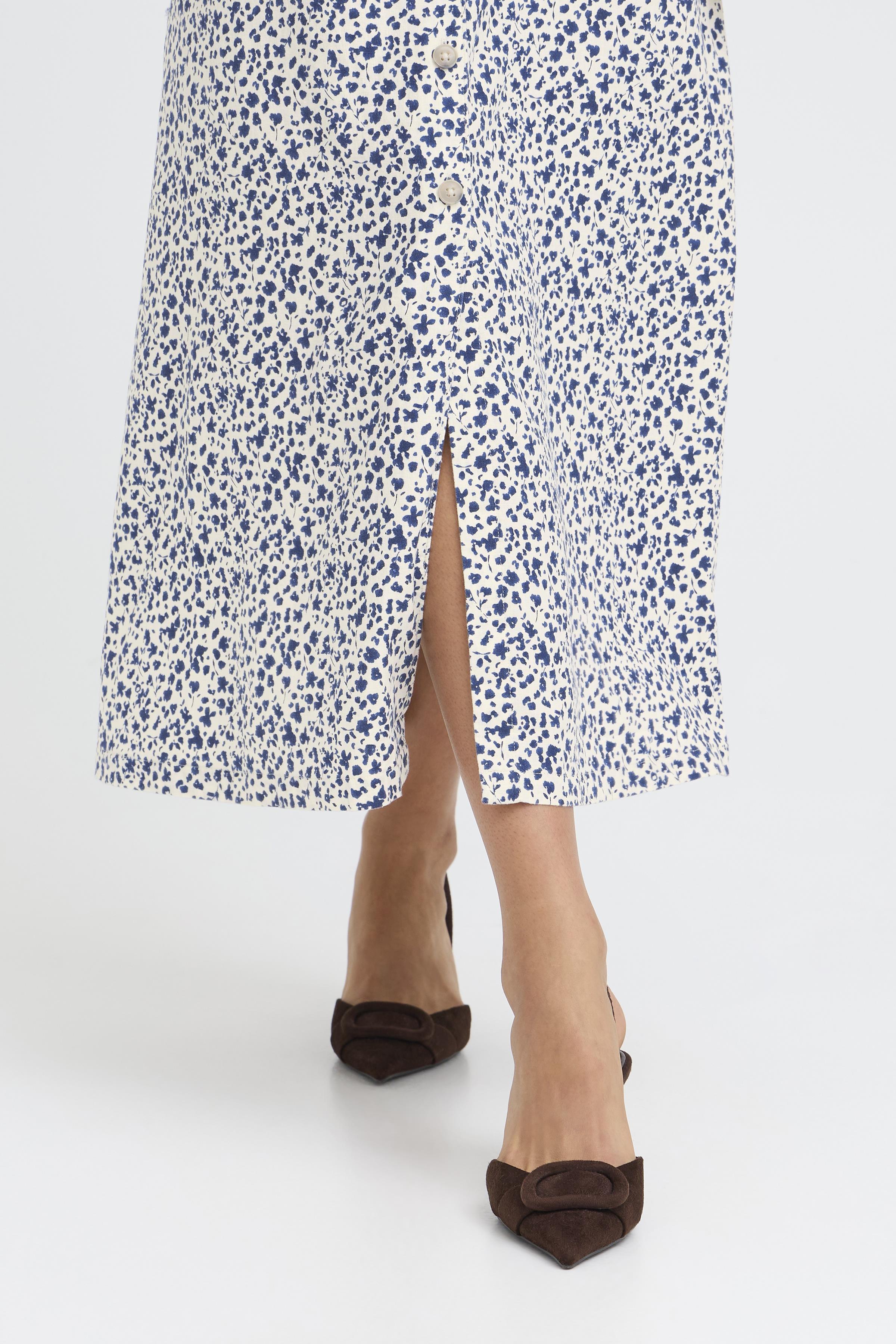 B young Byfalakka Button Skirt