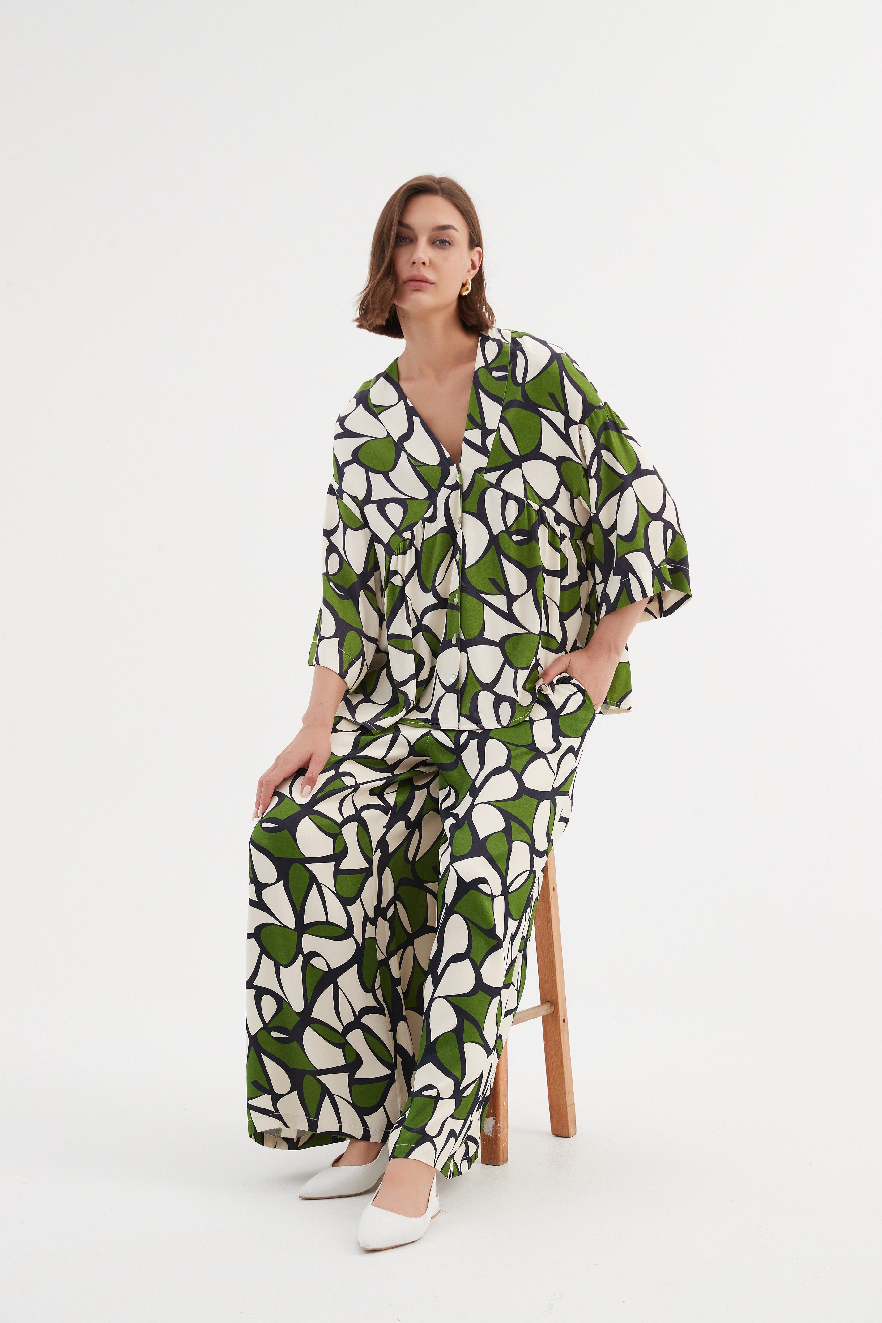 Tirelli V Neck Peplum Top Rayon Green Oasis-Shirts & Tops-White finn