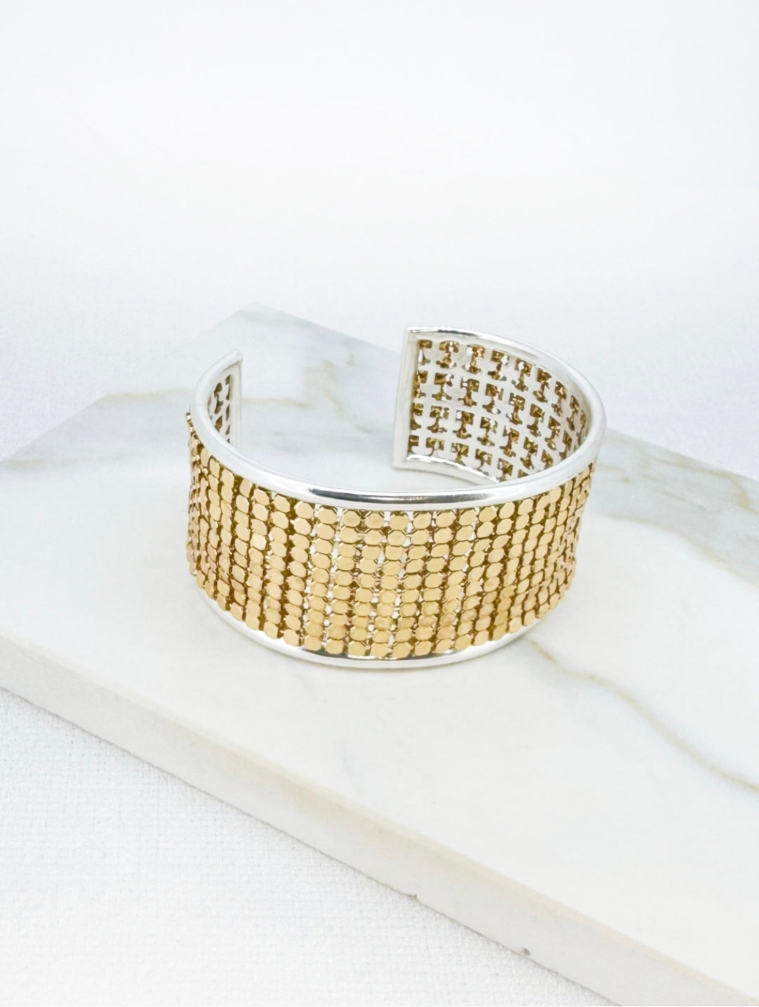 Envy Contrast Cuff Bracelet 4896-Envy-White finn