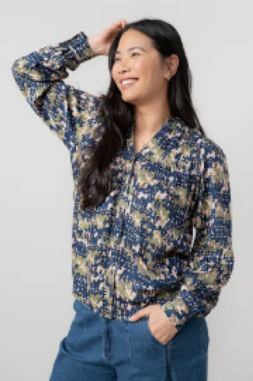 Lily and Me Wayfaring Blouse Clover-Lily and Me-White finn