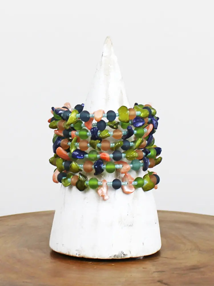 Suzie Blue Shell and Glass Beaded Bracelet DC6506-Bracelet-White finn