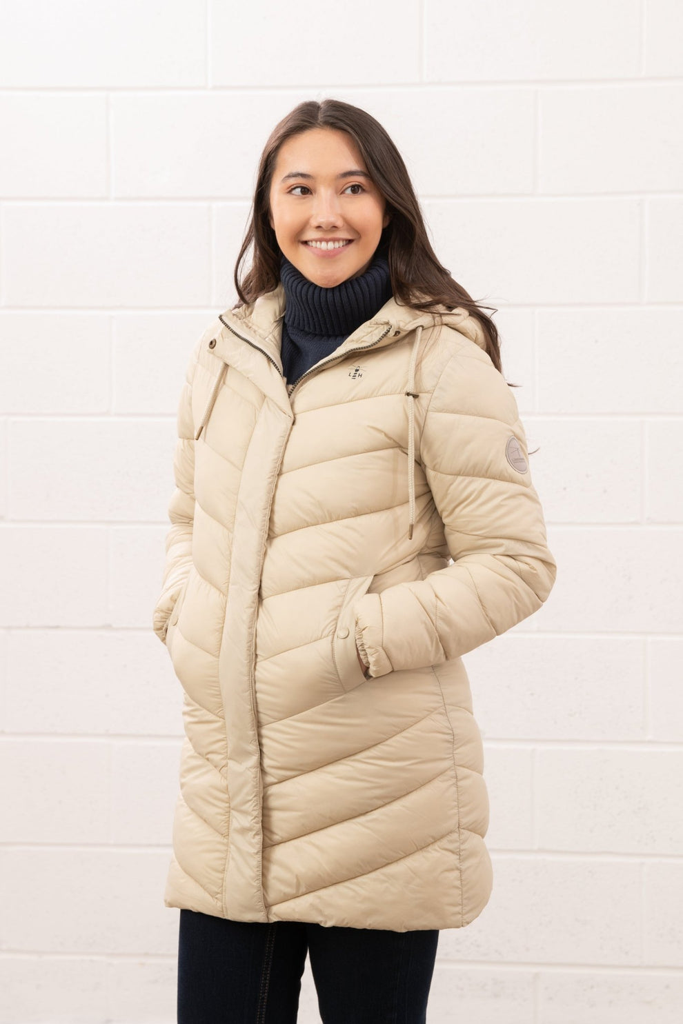 Lighthouse Laurel Coat