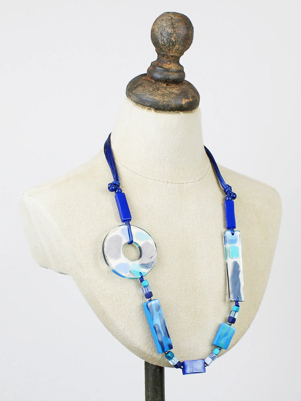 Suzie Blue Asymmetric Resin Necklace UJ1508