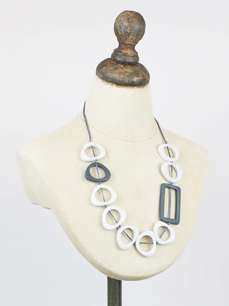 RESIN RECTANGLE & HOOP NECKLACE BB1401-Necklace-White finn