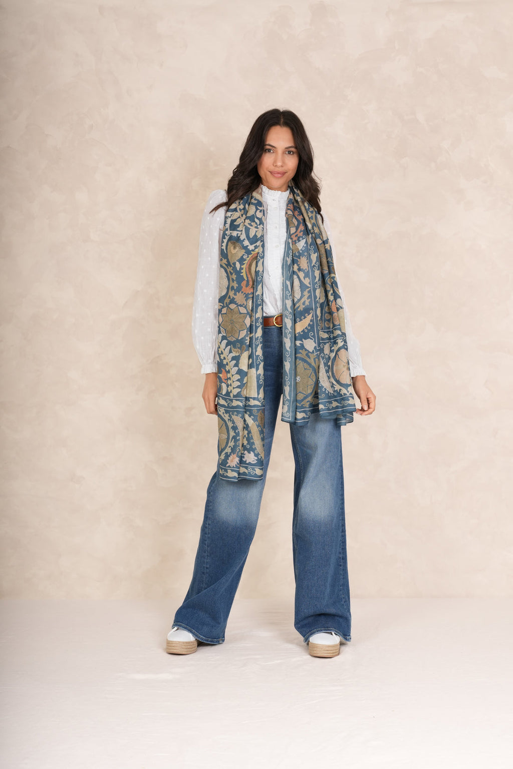 One Hundred Stars Susani charcoal Scarf-Scarf-White finn