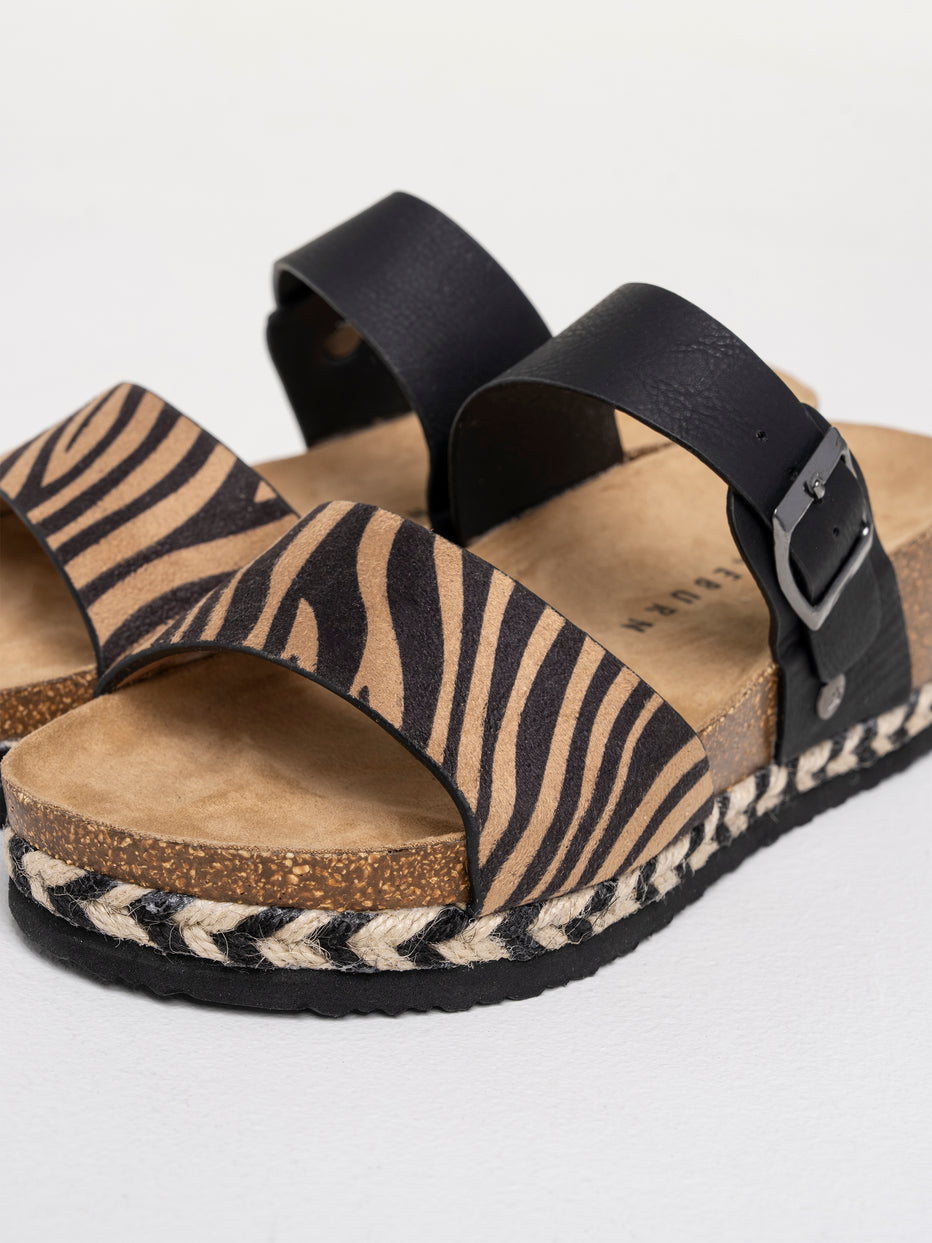 Brakeburn Holton Sandal-Footwear-3-