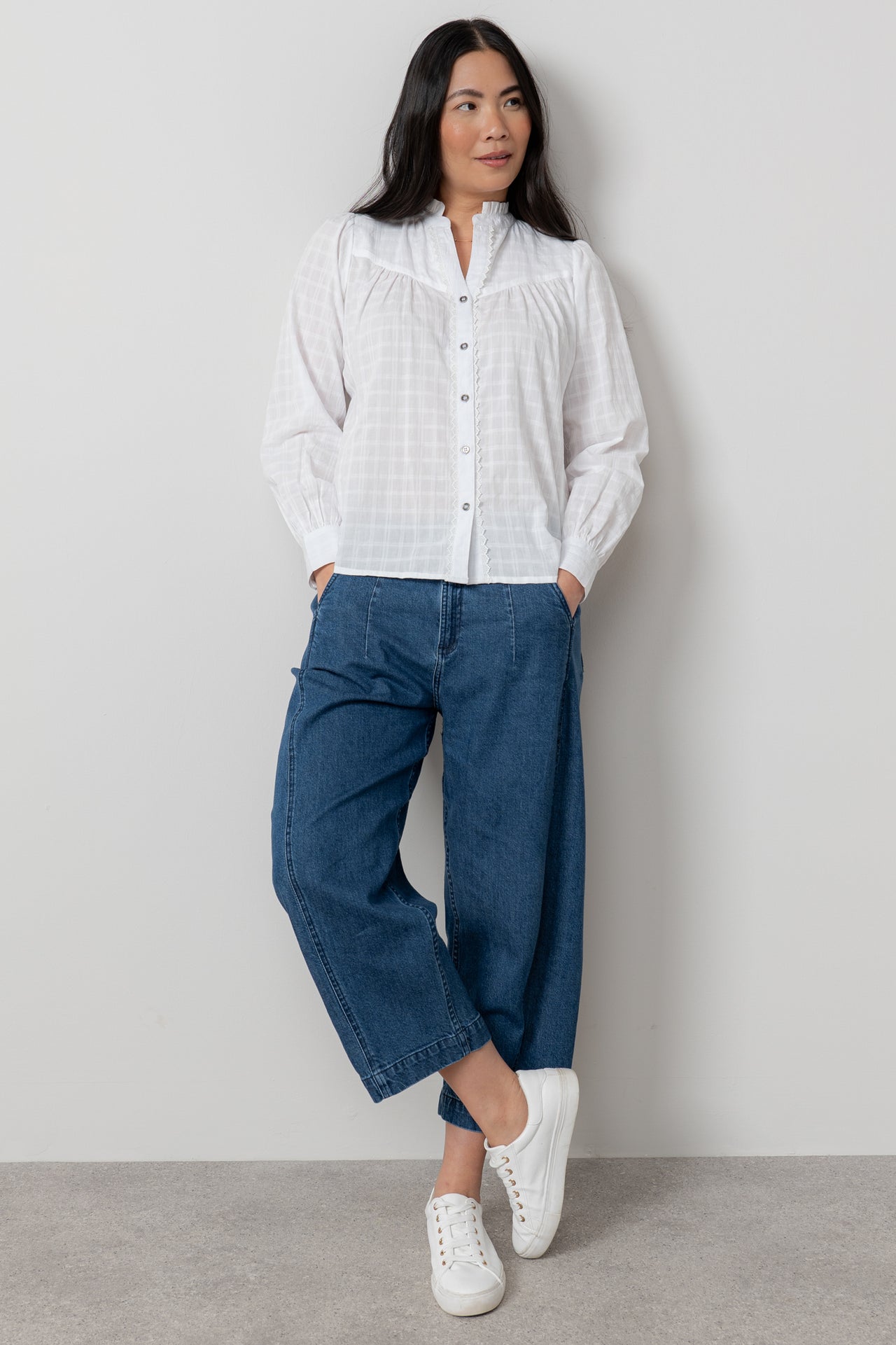 Lily and Me Wayfaring Blouse Plain Check-White finn