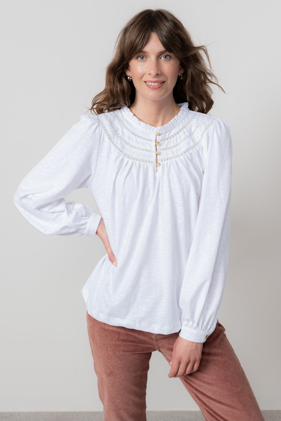 Lily and Me Luna Blouse Plain-White finn