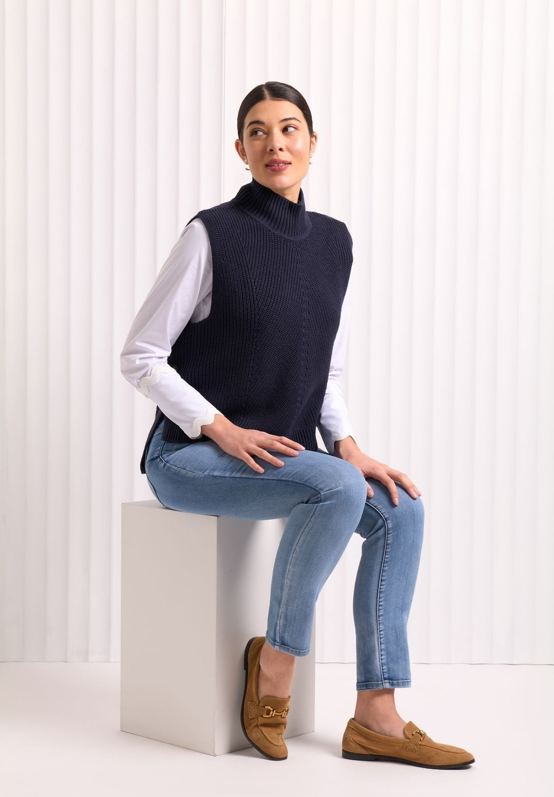 Foil Vest Ever PoP Over-Knitwear-White finn