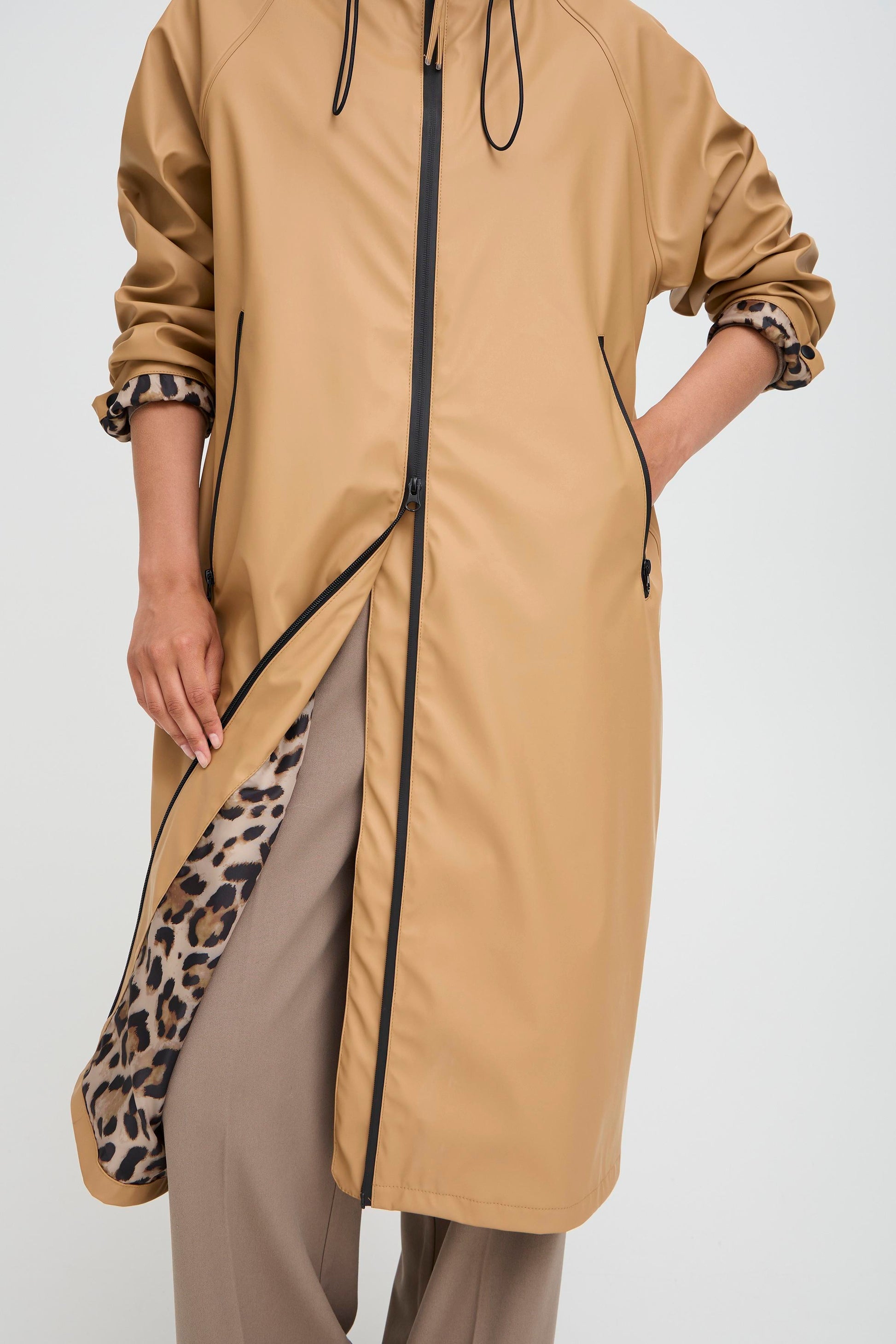 B young Byavan Coat