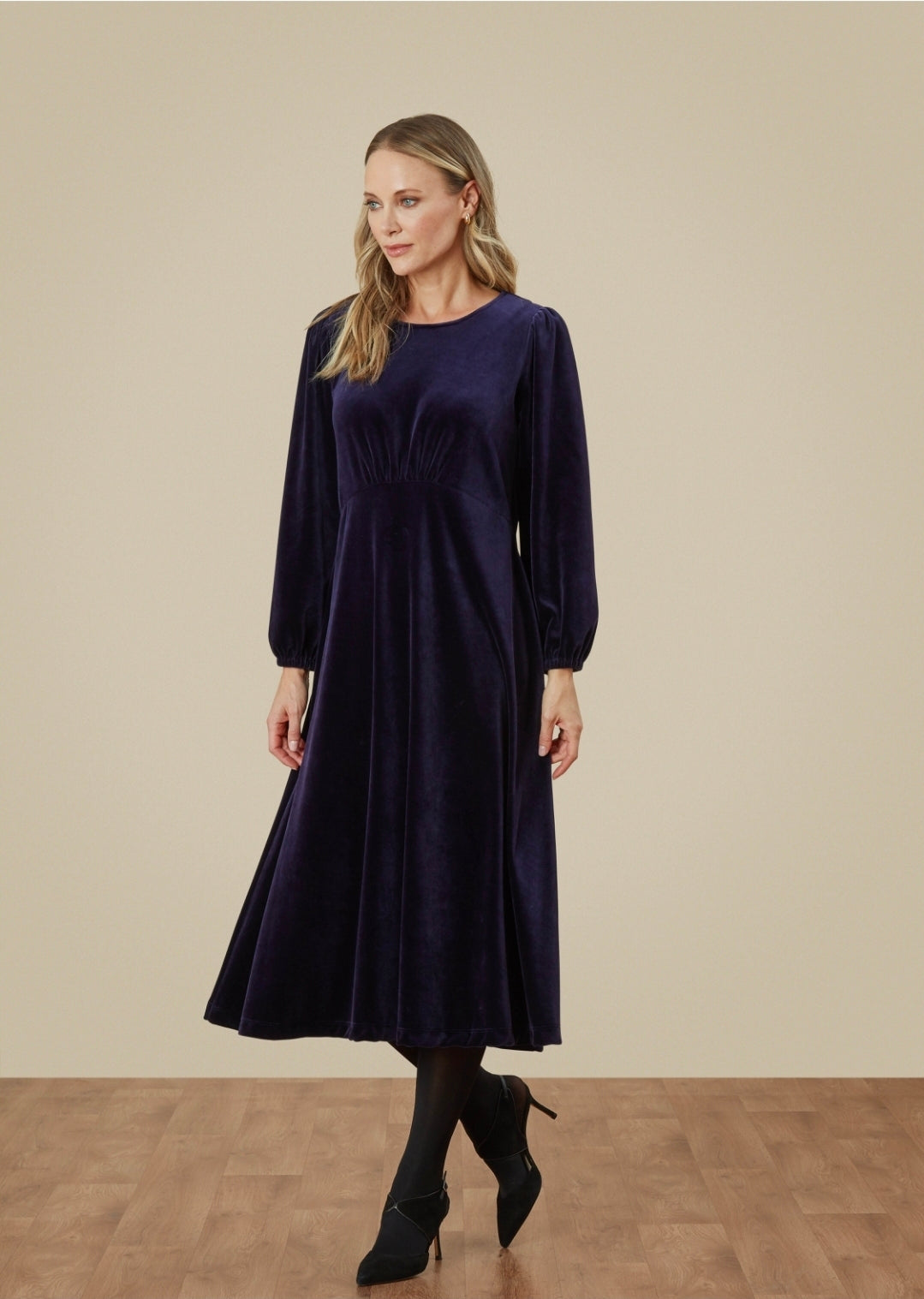 RUBEKIA DRESS SOLID STRETCH VELVET