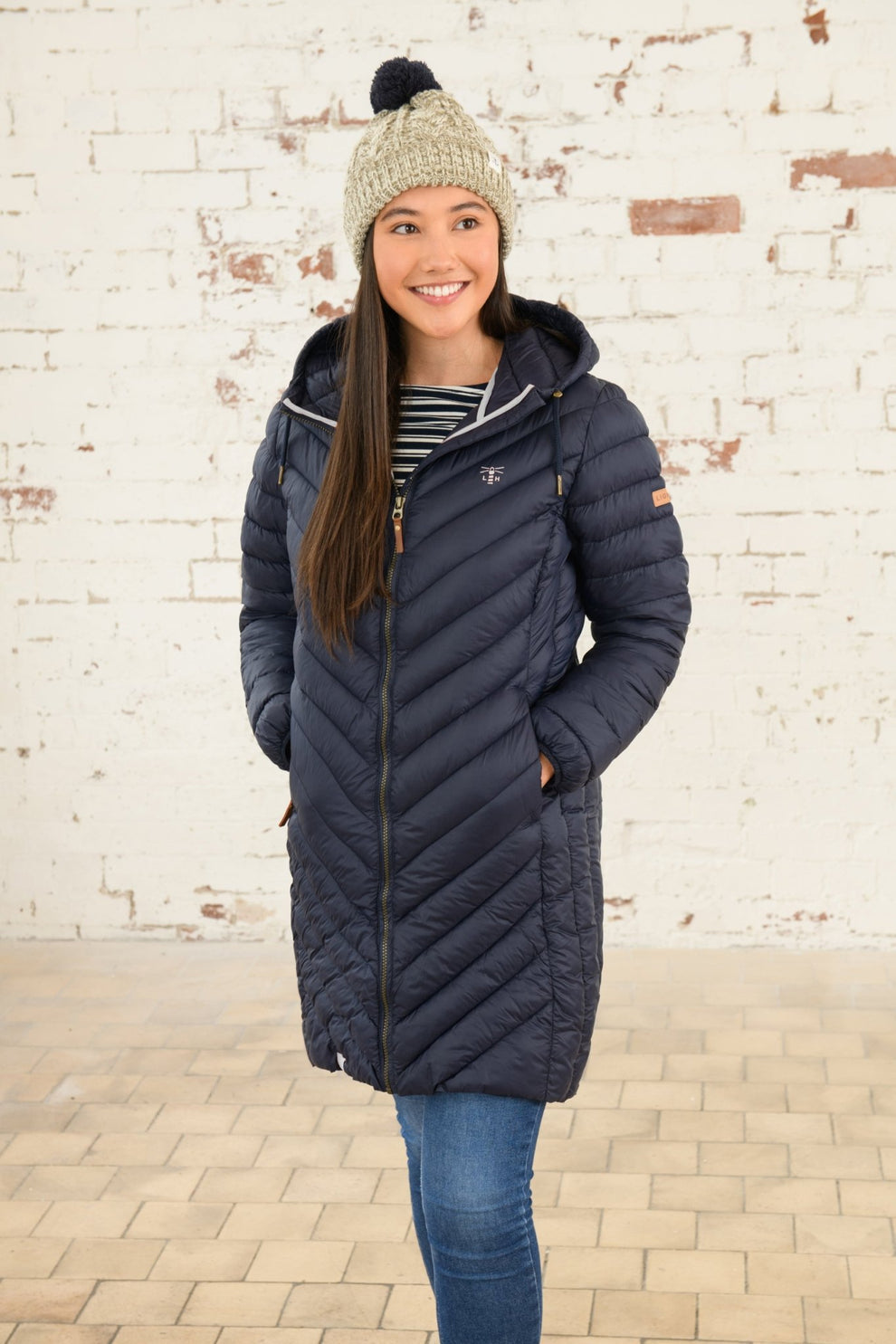 Lighthouse Laurel Coat