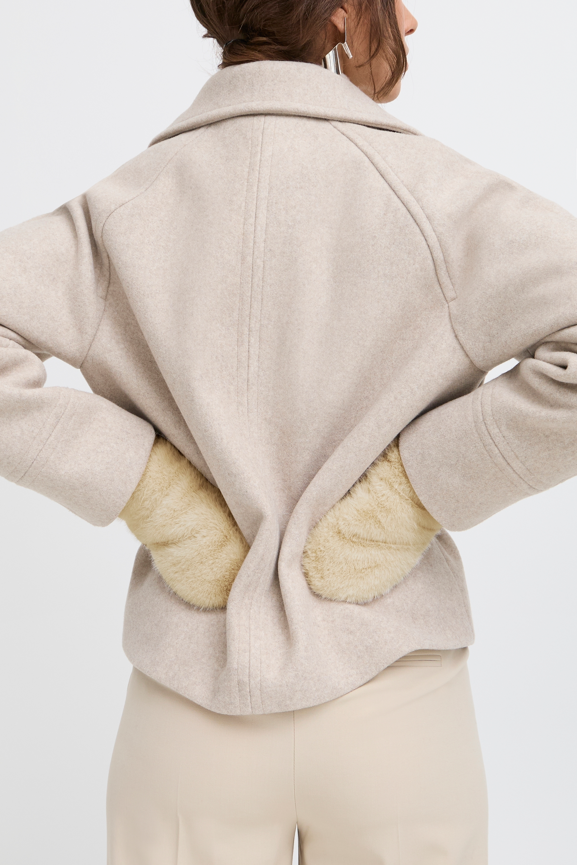 B young Bywolfie Mittens-b.young-White finn