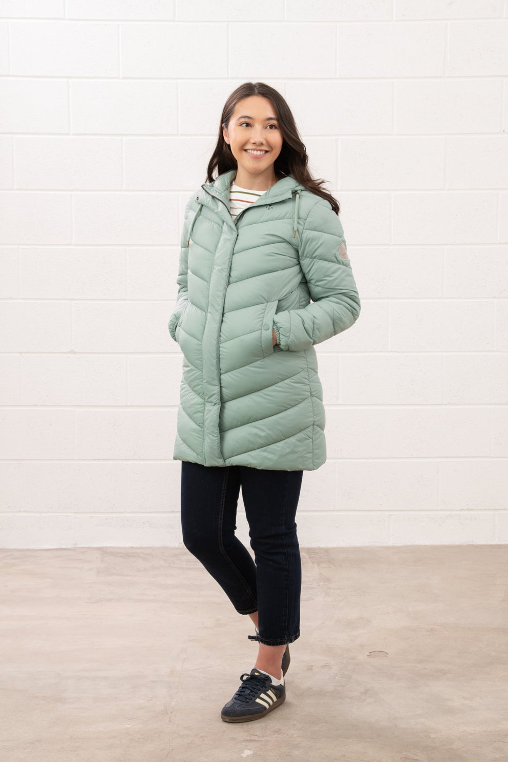 Lighthouse Laurel Coat