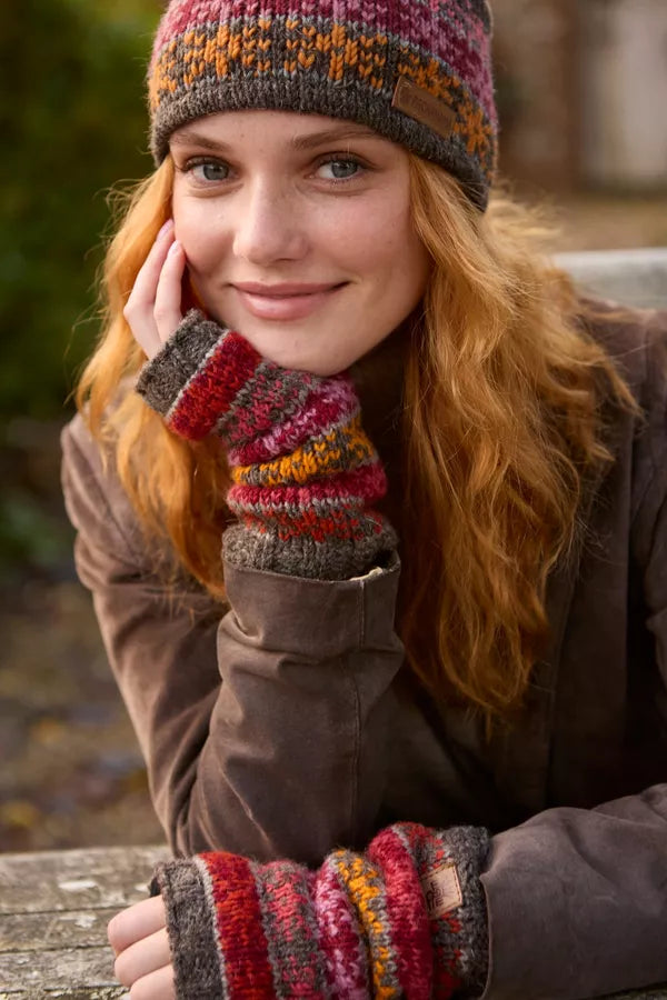 Pachamama Tintagel Handwarmer-Handwarmer-White finn