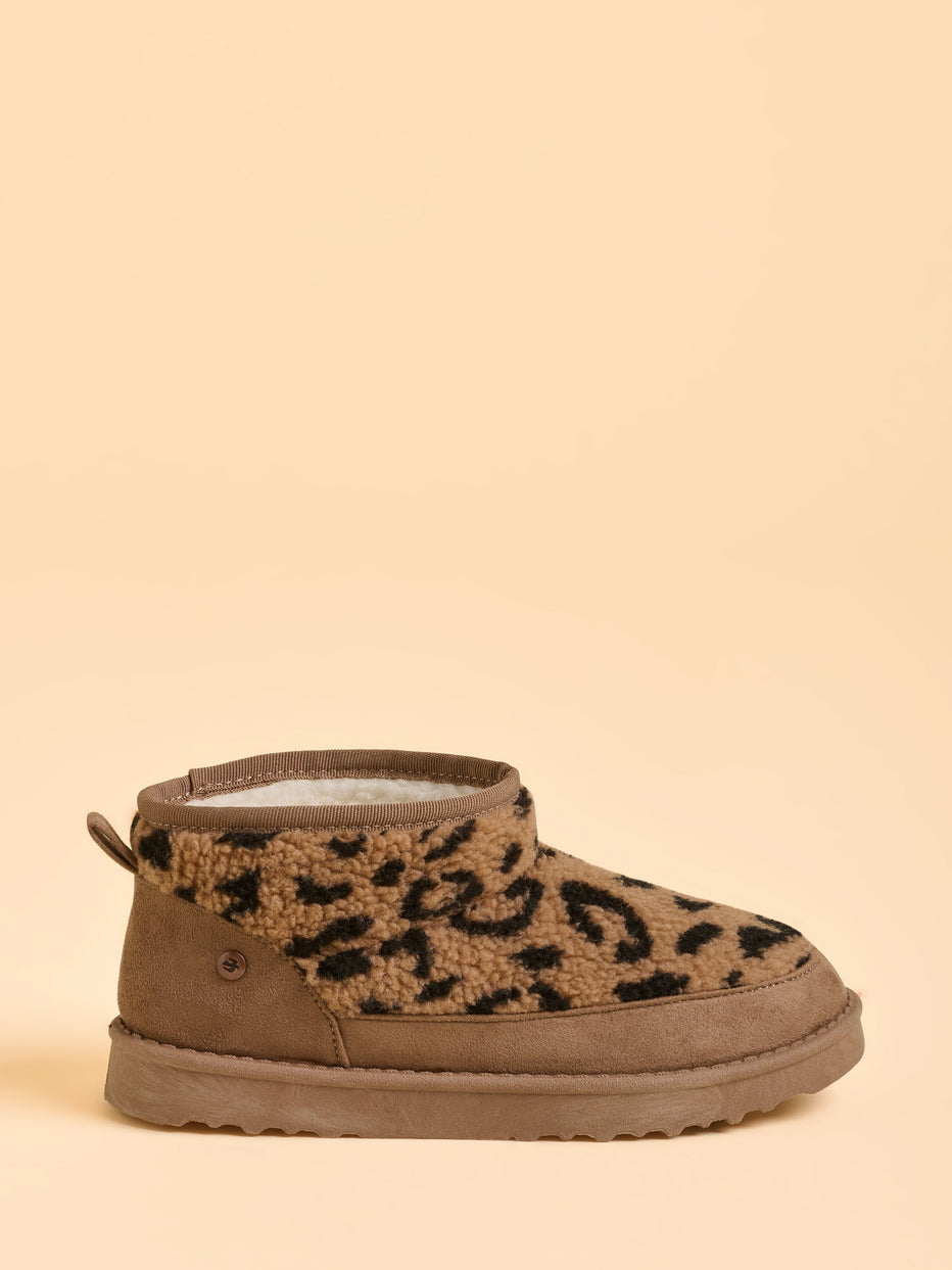 Brakeburn Winter Embrace Slipper