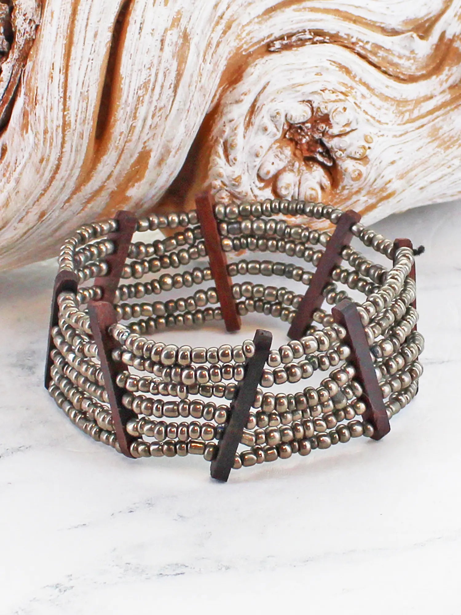 Suzie Blue ELASTICATED WOOD & BEAD BRACELET PP1500-Suzie Blue-White finn