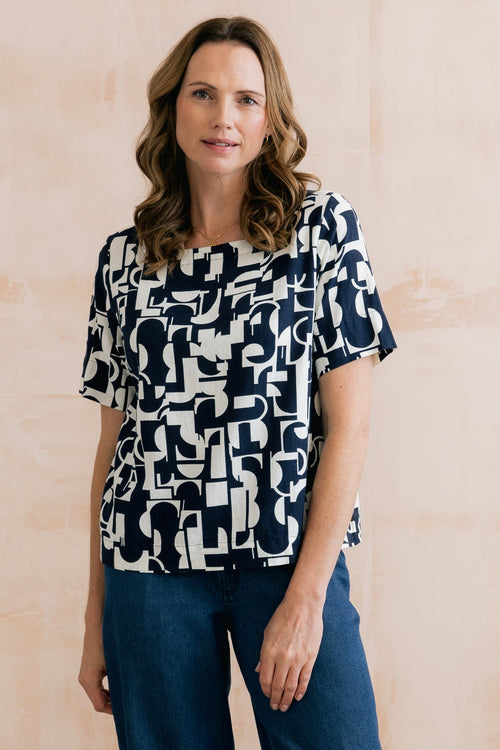 Lily and Me Bella Linen Blend Shell Top Navy