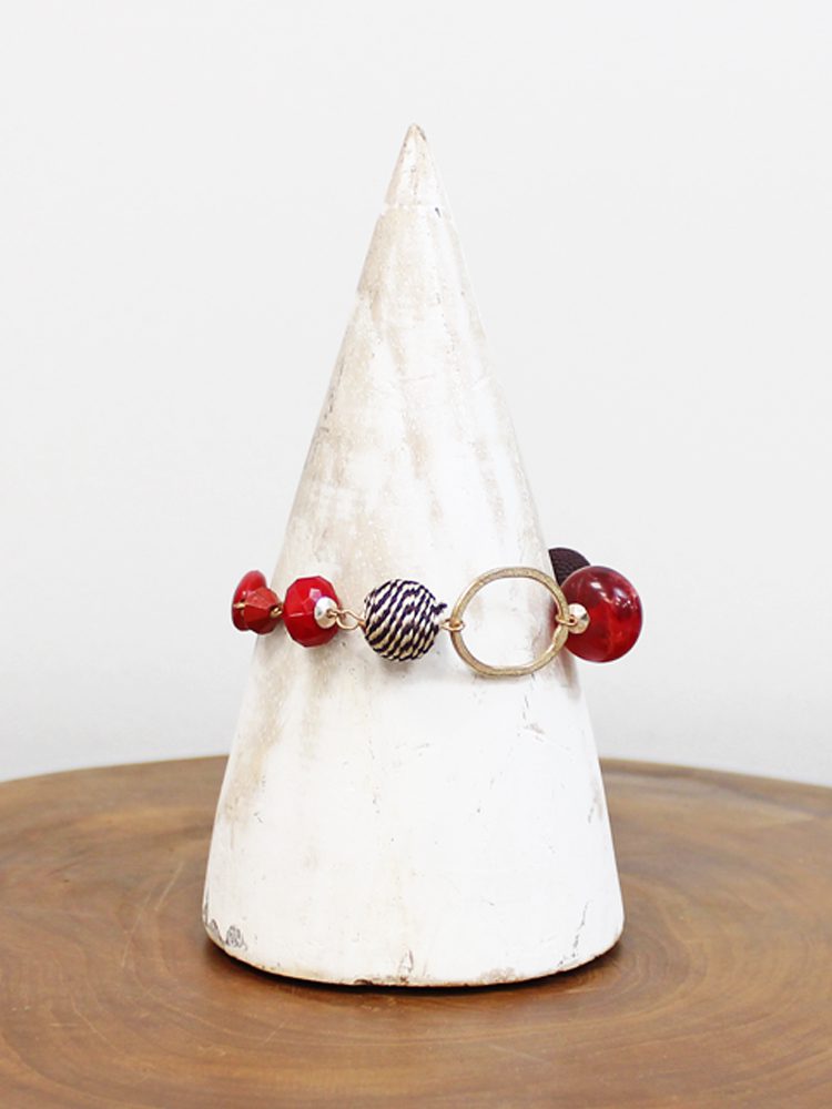Beaded Ball and Bead Bracelet AY6602