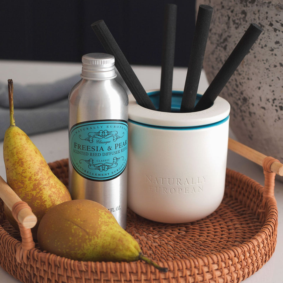 Naturally European Freesia and Pear 150ml Diffuser