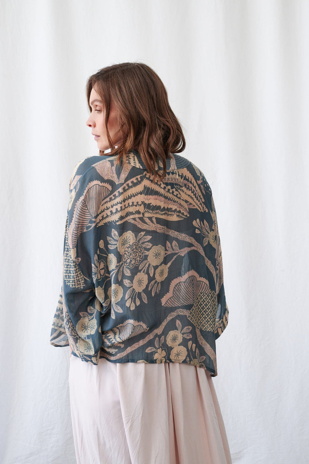 One Hundred Stars Rosa Blue Kimono