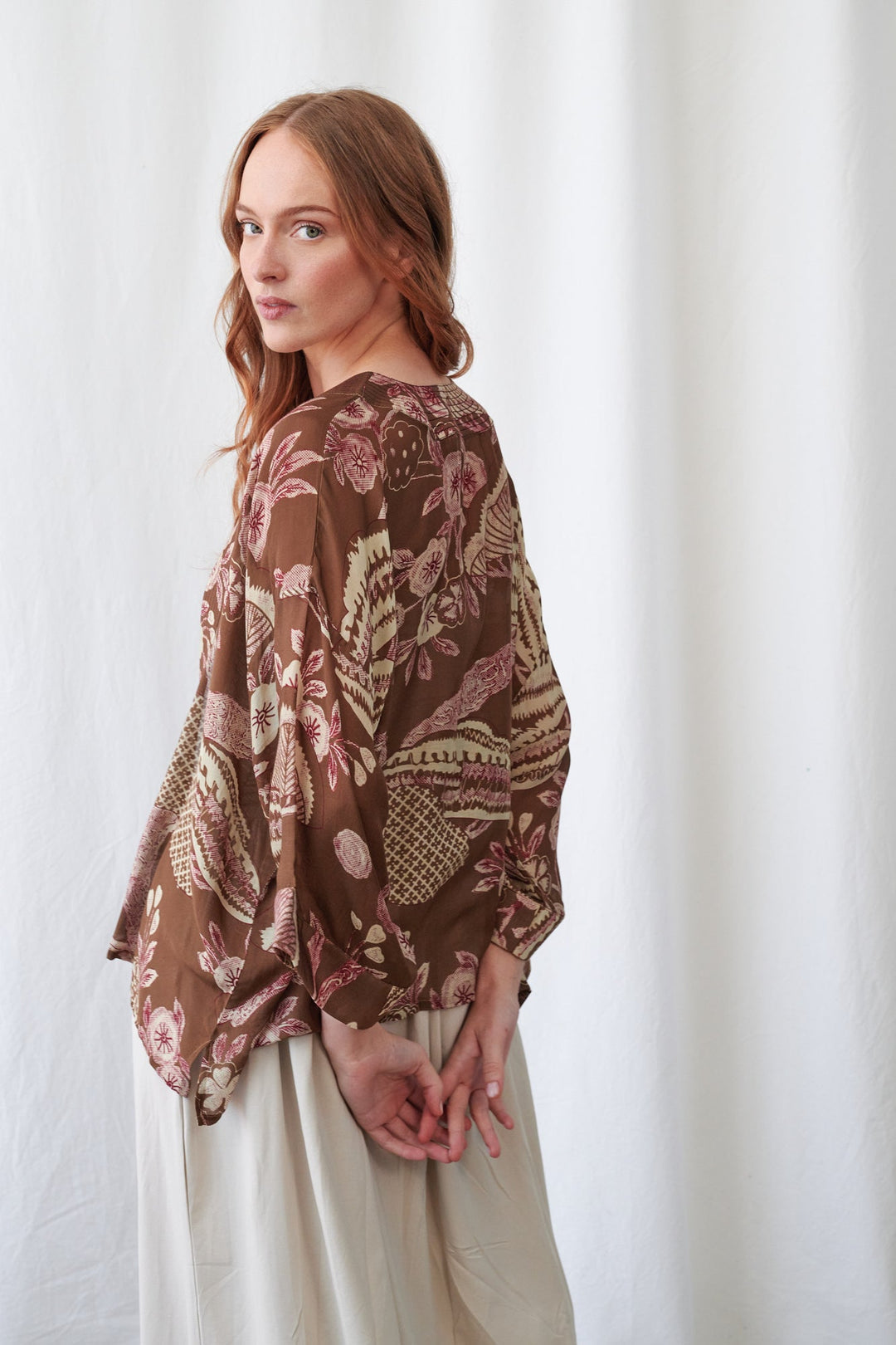 One Hundred Stars Rosa Brown Kimono