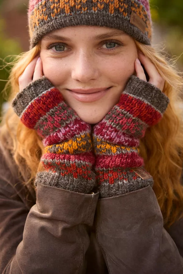 Pachamama Tintagel Handwarmer-Handwarmer-White finn