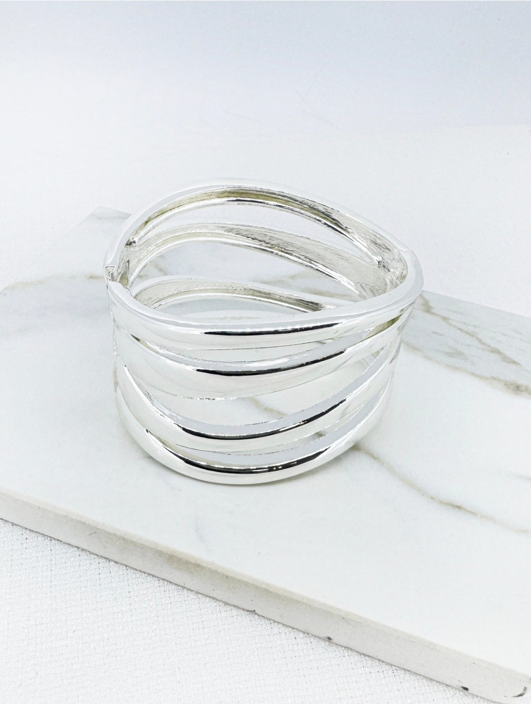 Envy Large Cuff Bracelet 4708-Envy-White finn