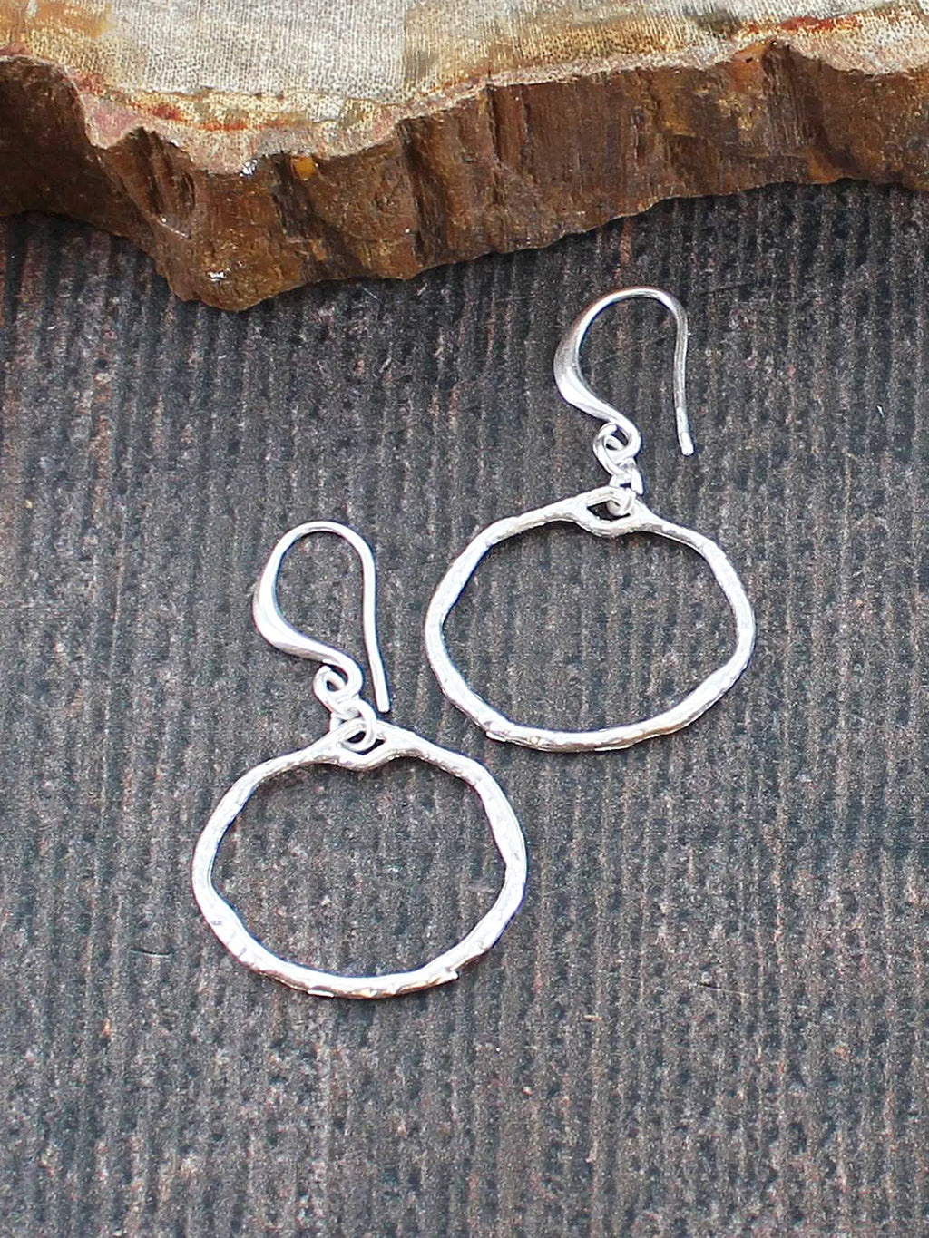 Suzie Blue Simple Ring Earrings GP478-Suzie Blue-White finn