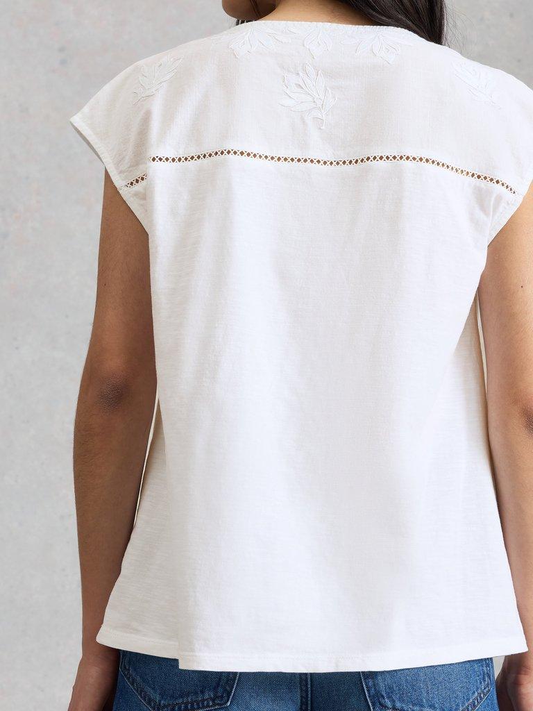 White Stuff FLISS FLORAL V NECK TOP