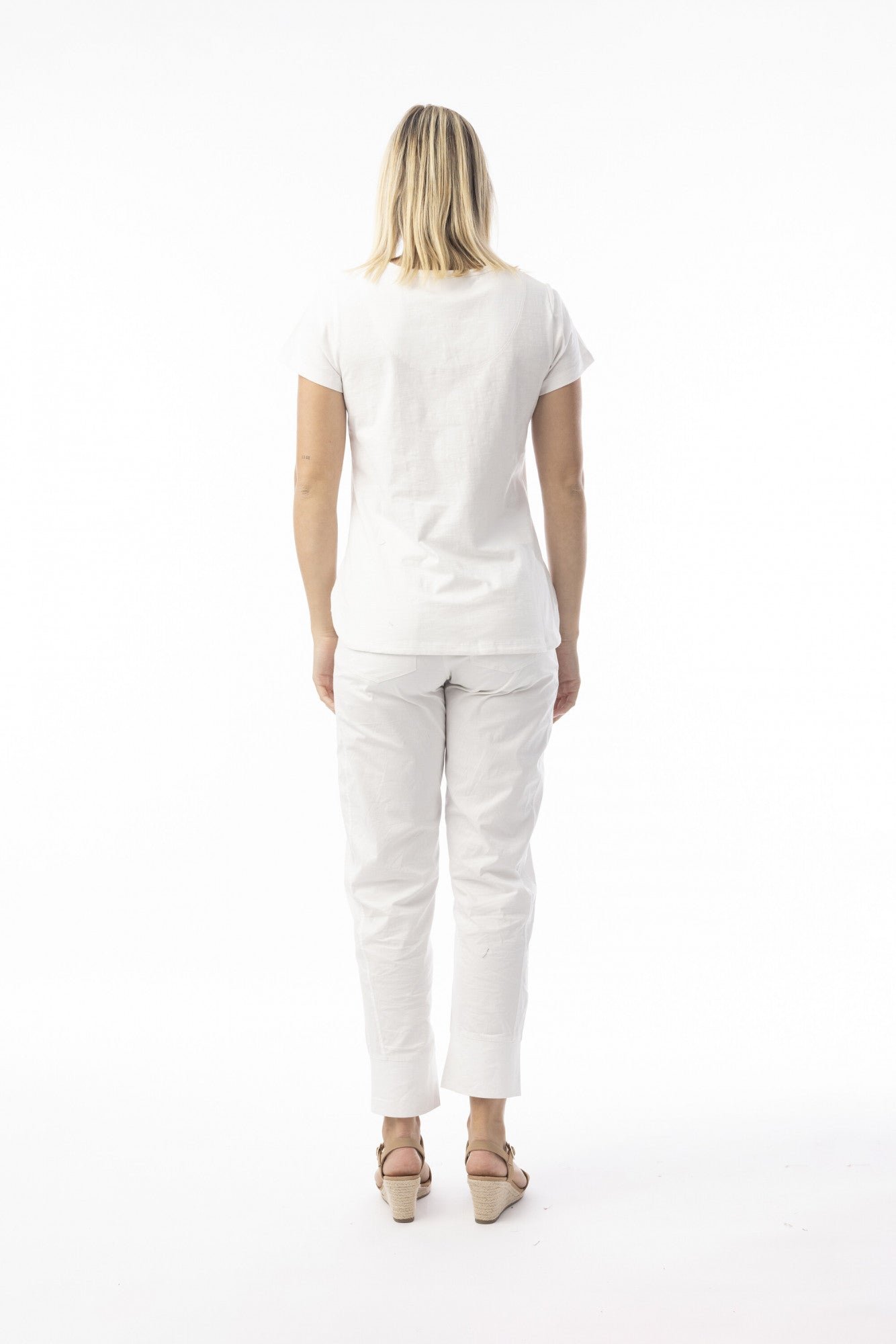 Orientique Knit Essentials Tee V-White finn -White finn