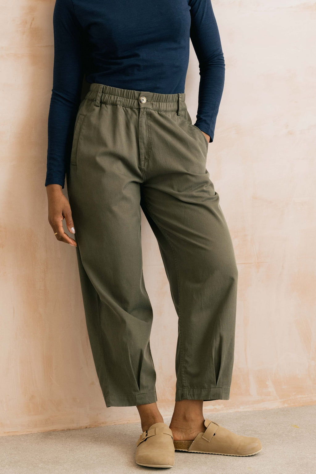 Lily and Me Shirin Relaxed Barrel Leg Trousers Dark Olive