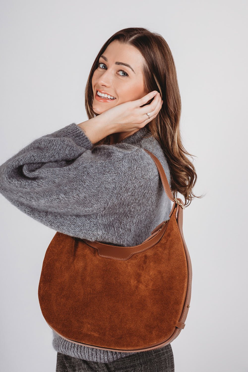 Ellie Beaumont Crescent Suede Bag - Tan-Handbag-White finn