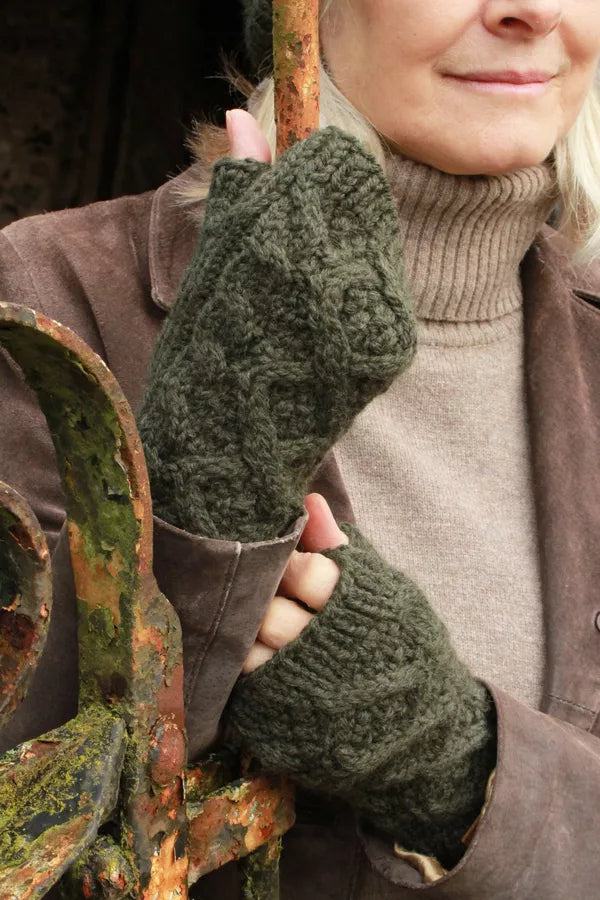 Pachamama Enniskerry Handwarmer (Merino) Forest