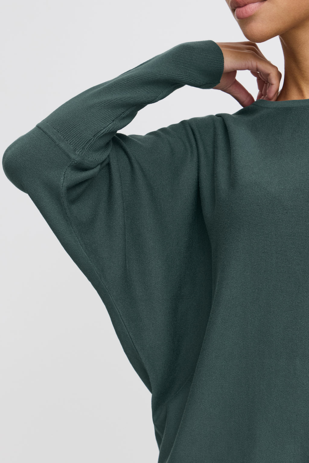B young Bymmorla Batwing Jumper-Knitwear-White finn