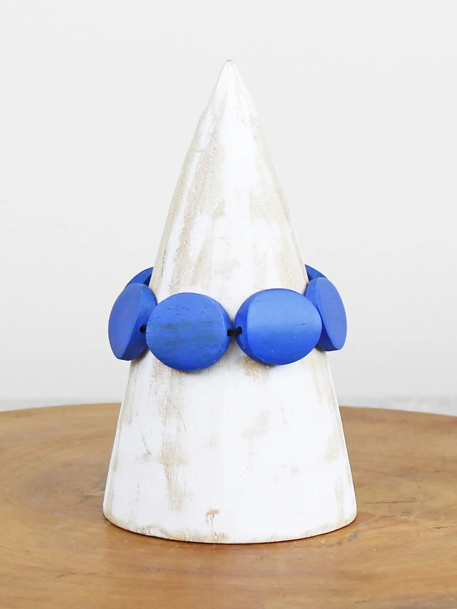 Suzie Blue FB1509 Elasticated Wooden Disc Bracelet-Bracelet-White finn